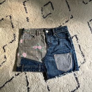 Urban Outfitters Asymmetrical Patch Jean Skirt Woman’s  Small